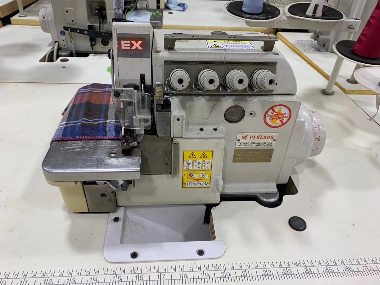 二手进口电脑工业针织包缝锁边缝纫设备机pegasusex5214mo3