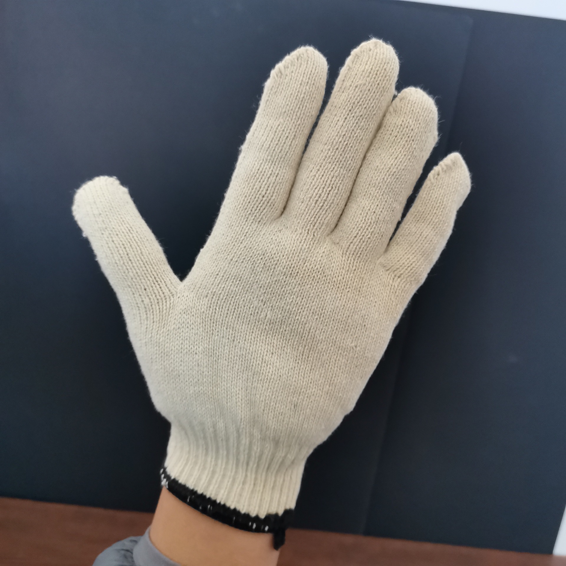 厂家直销a级灯罩棉400克 出口劳保手套 棉纱手套工地手套线手套