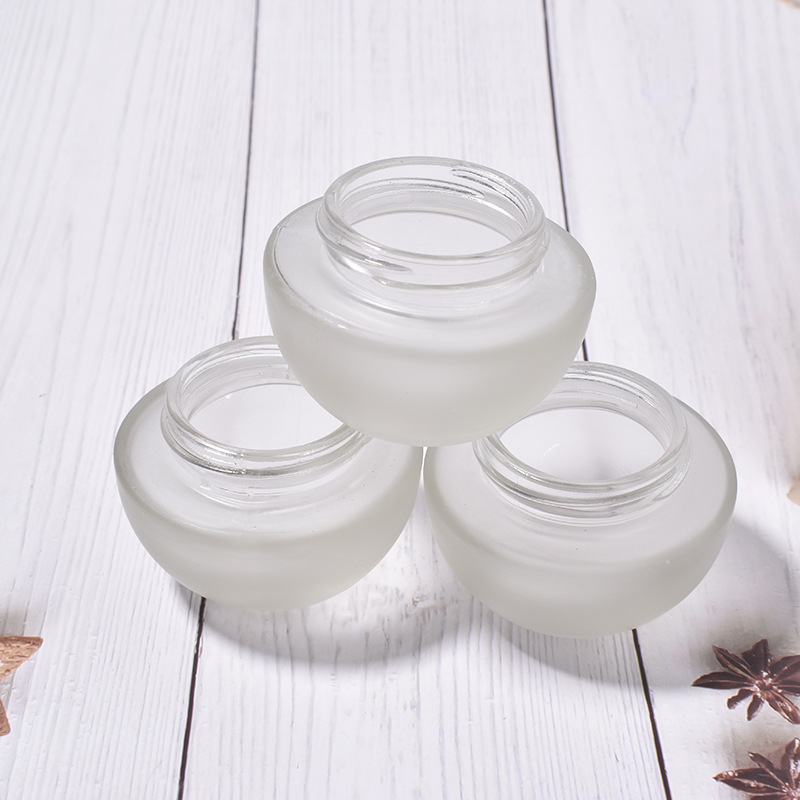 网红镂空木盖120g玻璃瓶汽车香薰玻璃瓶化妆品玻璃瓶蒙砂