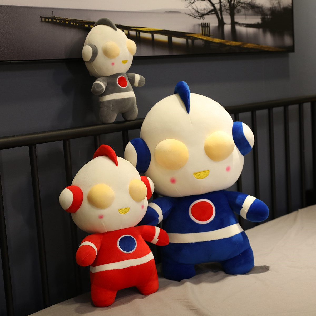 羽绒棉毛绒玩具咸蛋超人小怪兽公仔咸蛋超人玩偶儿童生日礼物做