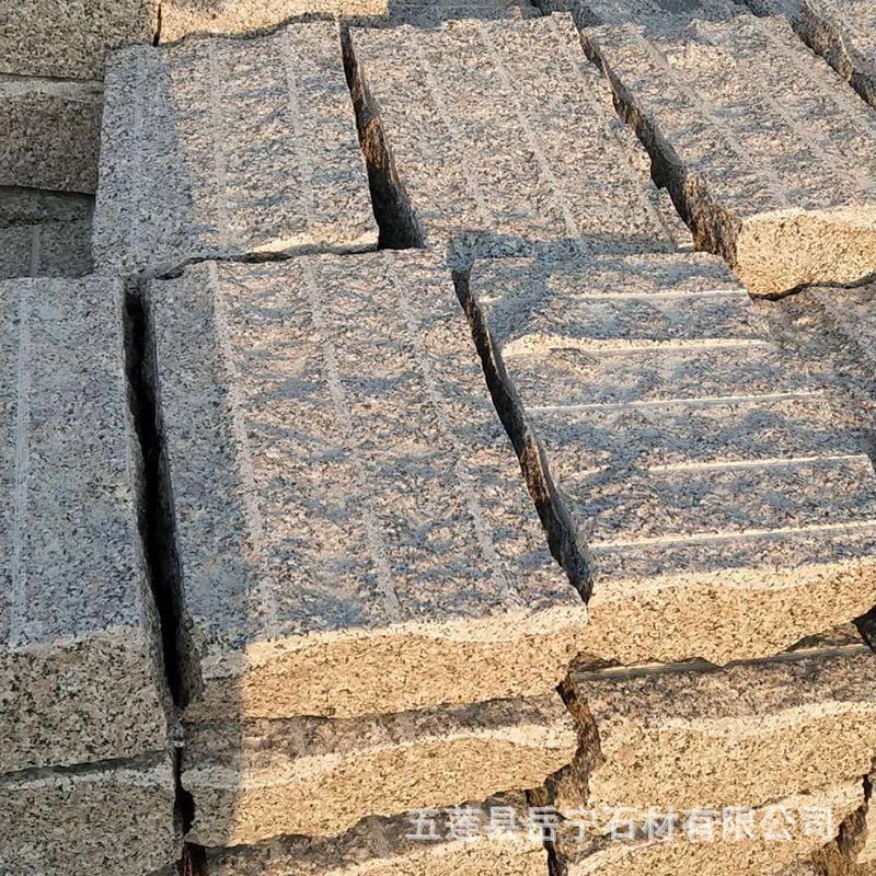 花岗岩水库护坡石料石 防汛块石 水库砌墙用大块乱石庭院铺装石材