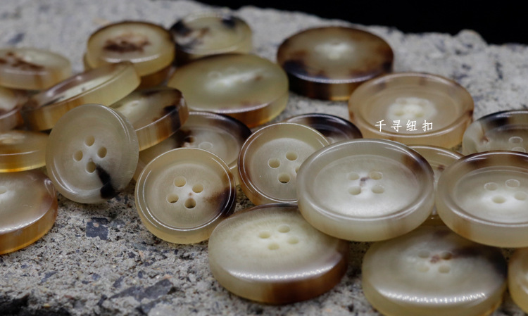 定制休闲装正装米黄色真牛角纽扣 男士礼服燕尾服黄牛角扣子