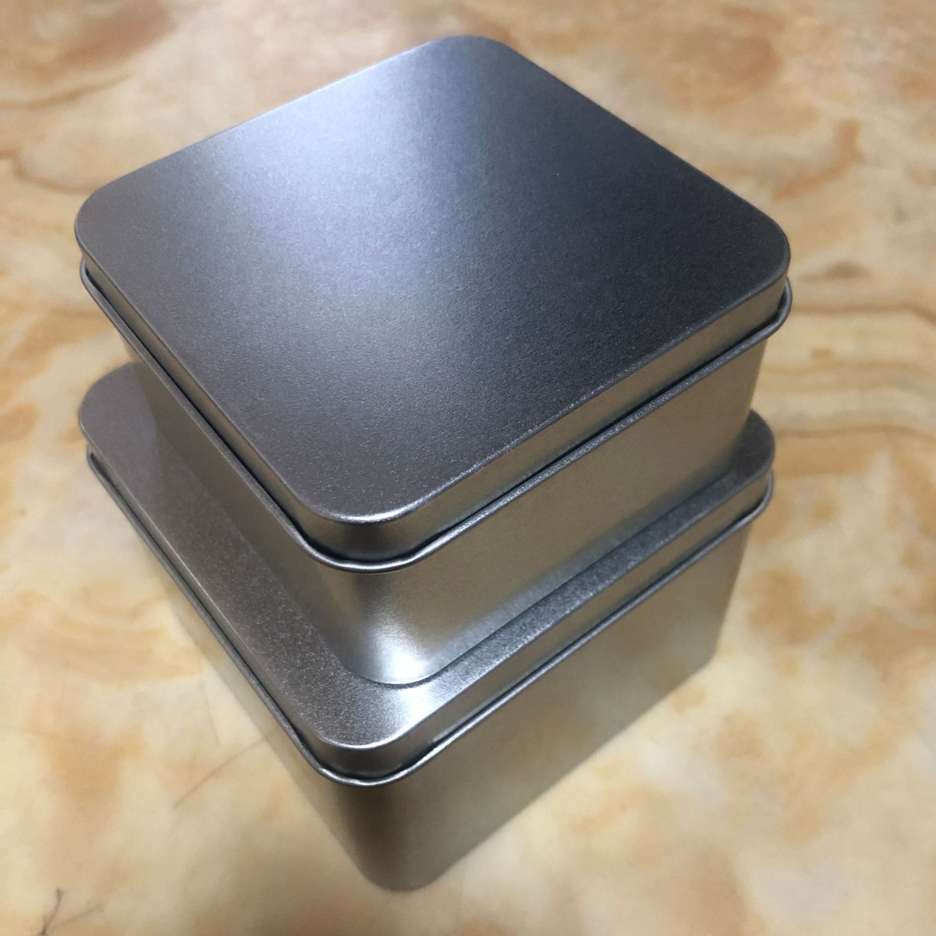 结婚婚庆用品回礼马口铁喜糖盒铁盒大号正方形裸盒批发 8.7*4.5cm