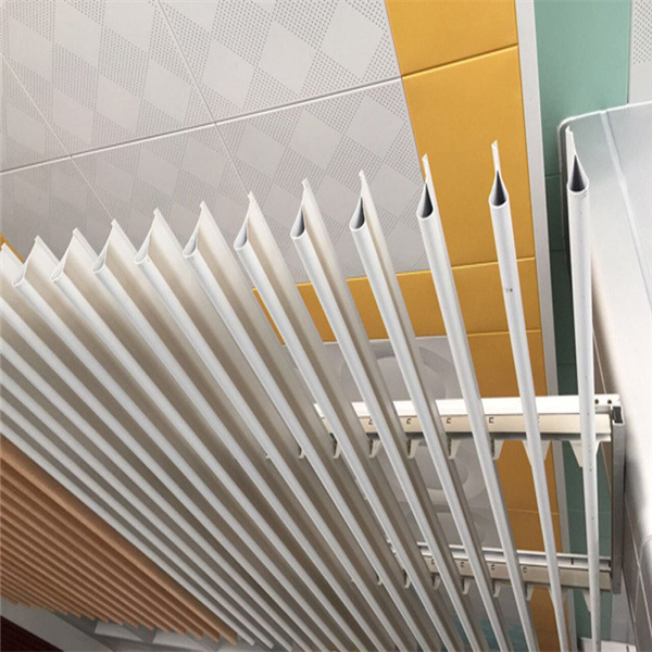 吊顶勾搭铝单板 勾搭式瓦楞板 金属吊顶装饰板