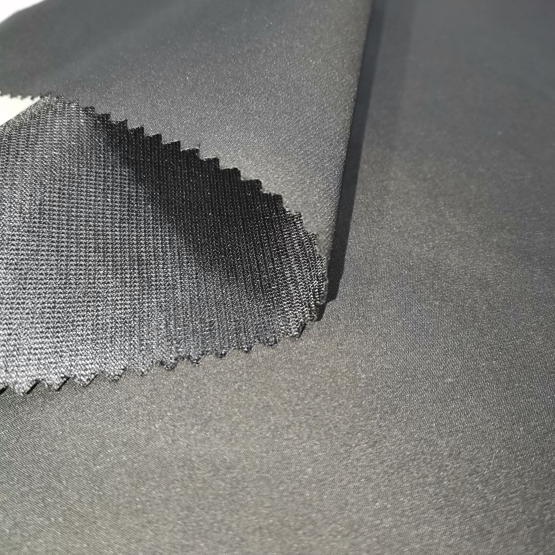 防水透湿tpu四面弹春亚纺飘柔纱三合一复合面料户外春秋风衣夹克