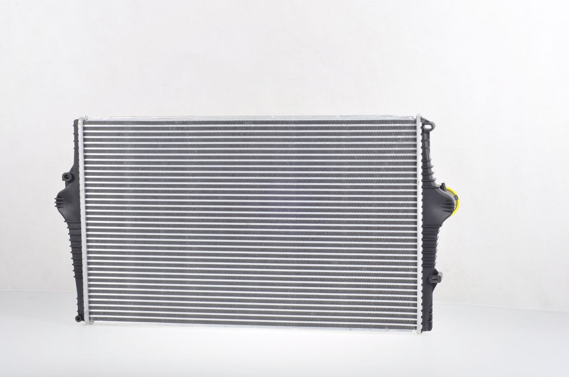 适用于沃尔沃s80汽车 钎焊式中冷器 (代码:dl-e286)