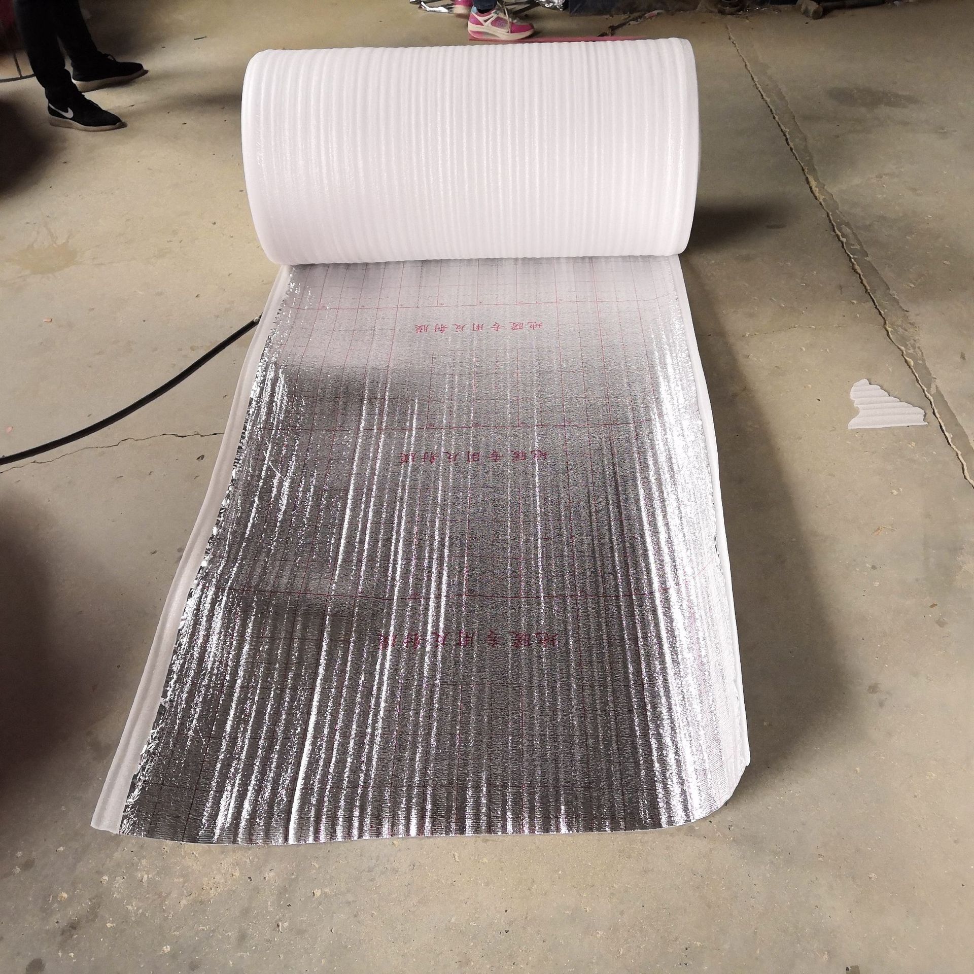 批发 地暖反射膜 地暖保温隔热反射膜 铝箔地暖反射膜