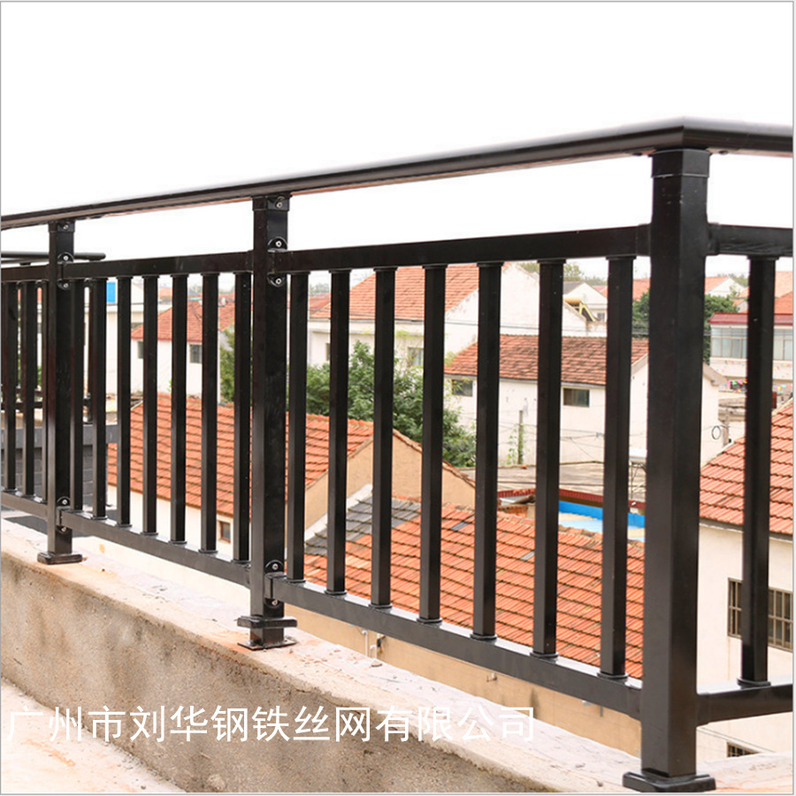 户外 黑色铁艺围墙栏杆 工厂定制成品铁艺栏杆 小区围墙防护围栏