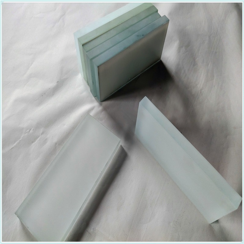 新款灯具玻璃镜片加工 圆形灯具磨砂玻璃片 圆形玻璃镜片加工