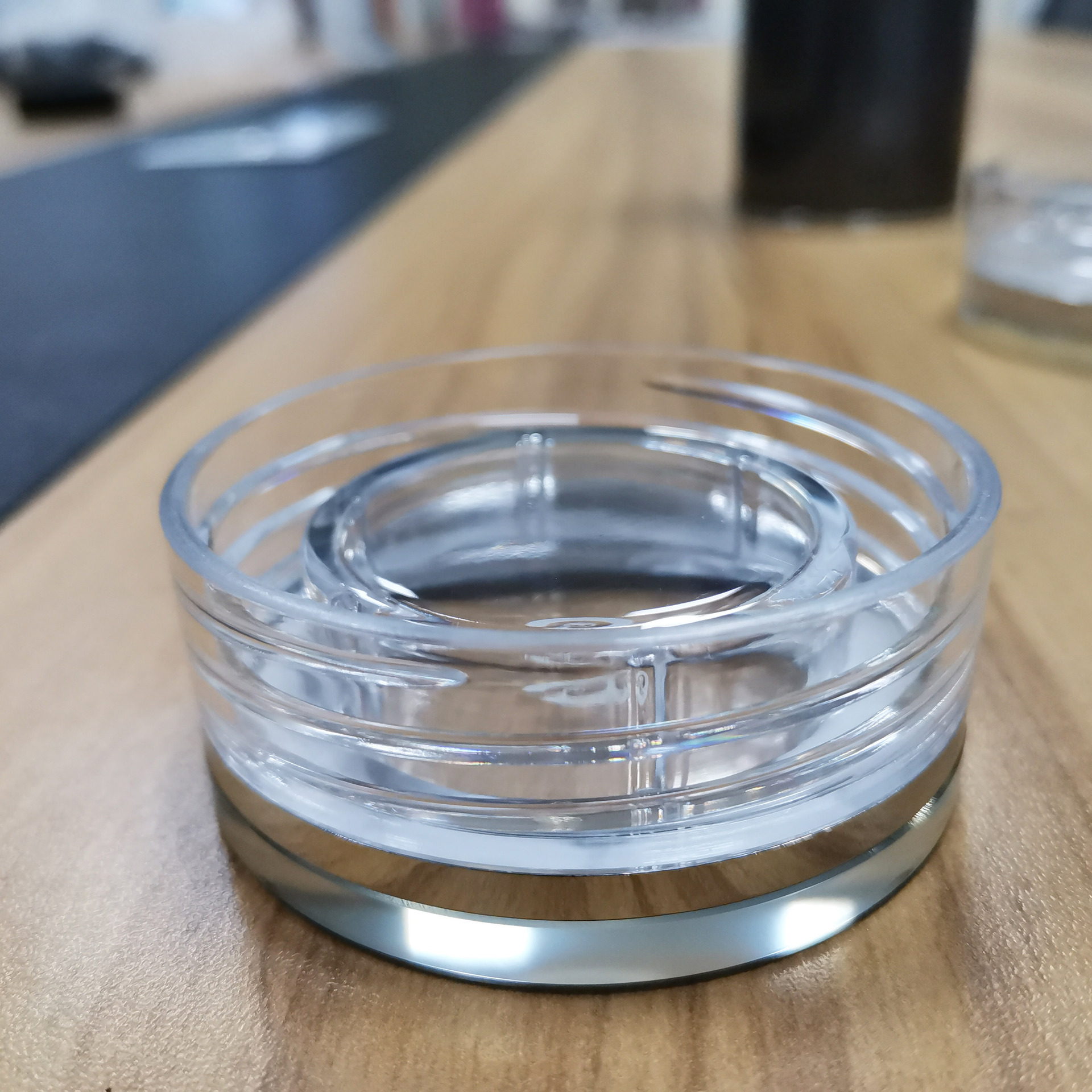 玻璃杯透明螺纹盖子食品级pc塑胶墨晶水晶玻璃杯盖合金银黑色定制