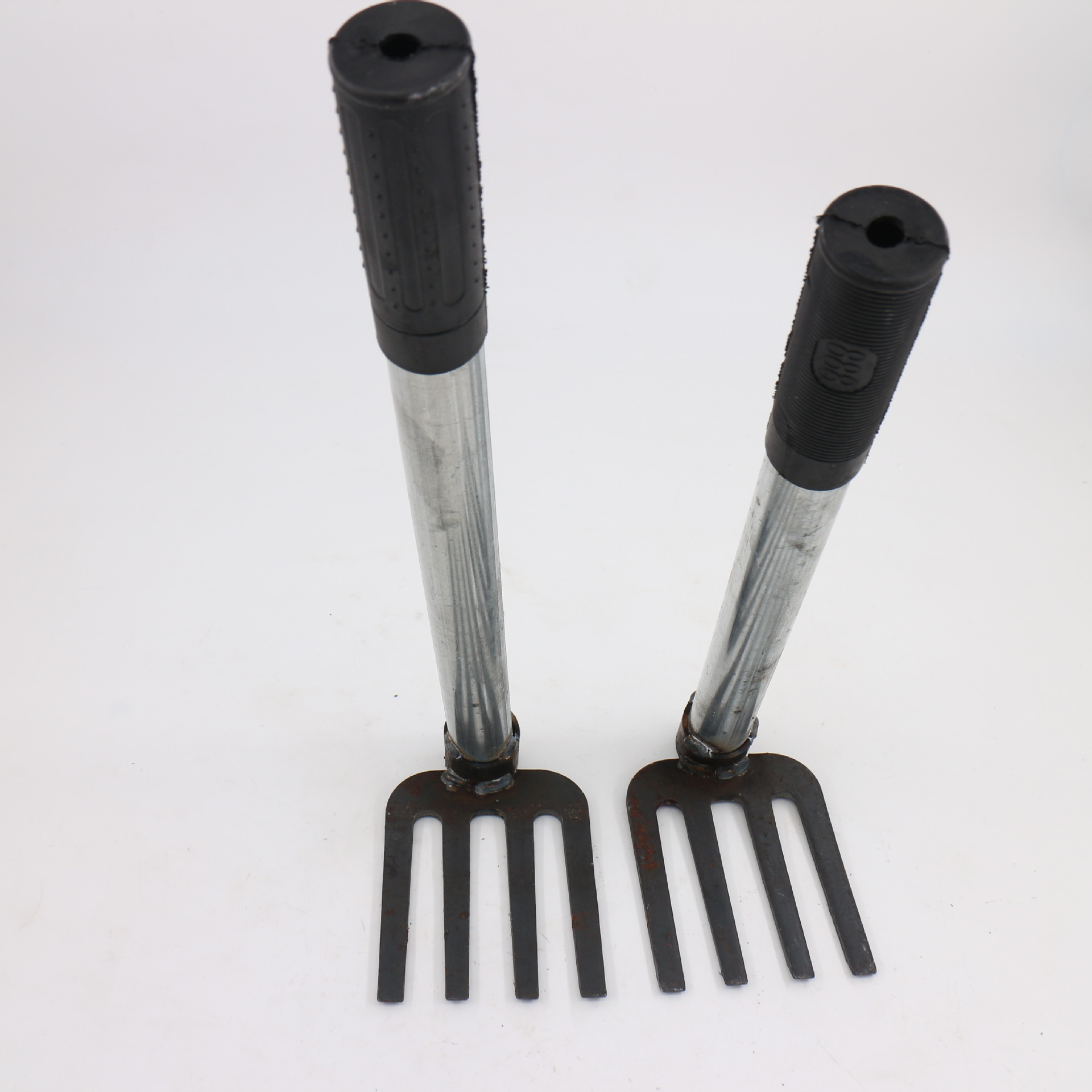 厂家批发挖螃蟹蛤蜊贝壳螺花蛤加厚四齿钉耙耙子铁耙赶海工具