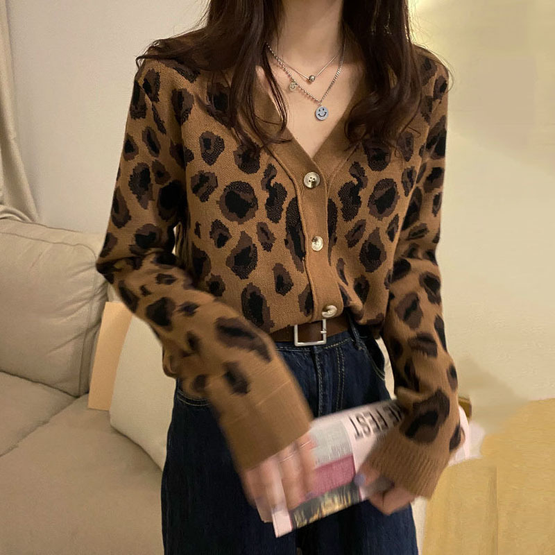 豹纹毛衣女甜美复古港风v领短款上衣宽松外穿开衫小外套秋女装