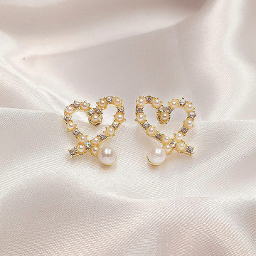 韩版s925银爱心形耳环镶钻闪亮优雅珍珠耳钉女小巧ins网红