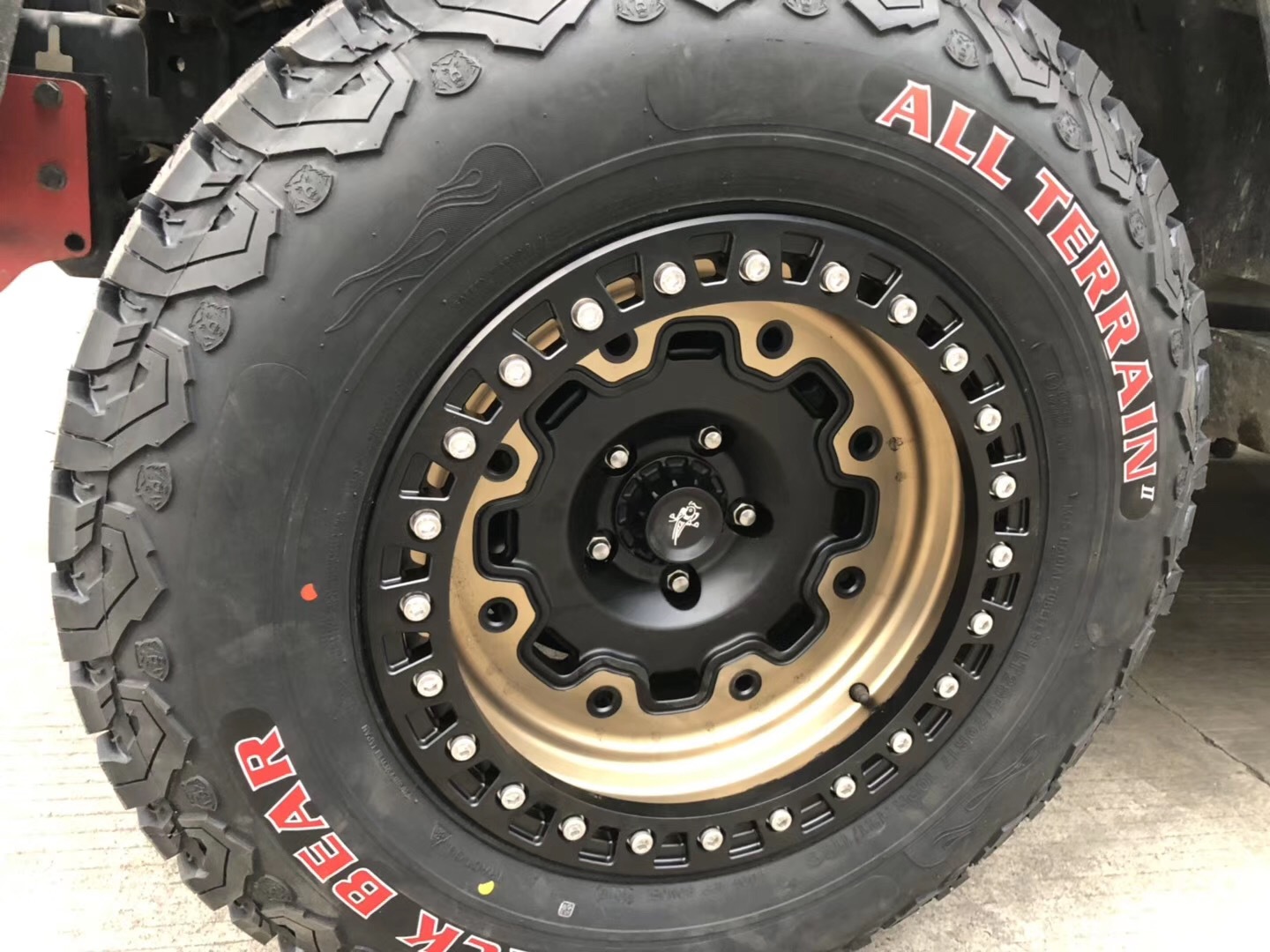 黑熊越野轮胎at2245/265/275/285/75/70/65/60/55/50r16r17r18r20