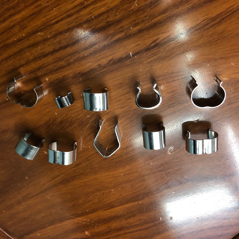 厂家生产夹子弹簧扣 u型钢片弹簧夹 夹子弹簧片 锰钢弹簧片