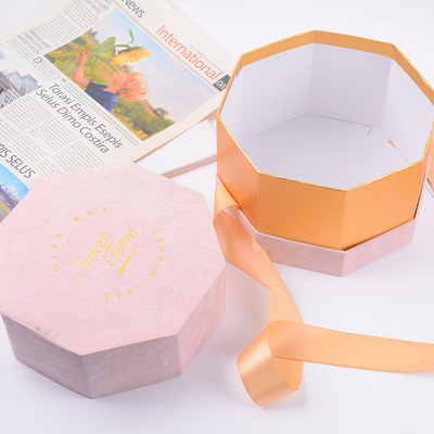 热销新品婚礼伴手礼盒结婚喜糖盒创意八边形礼盒生日惊喜礼物盒