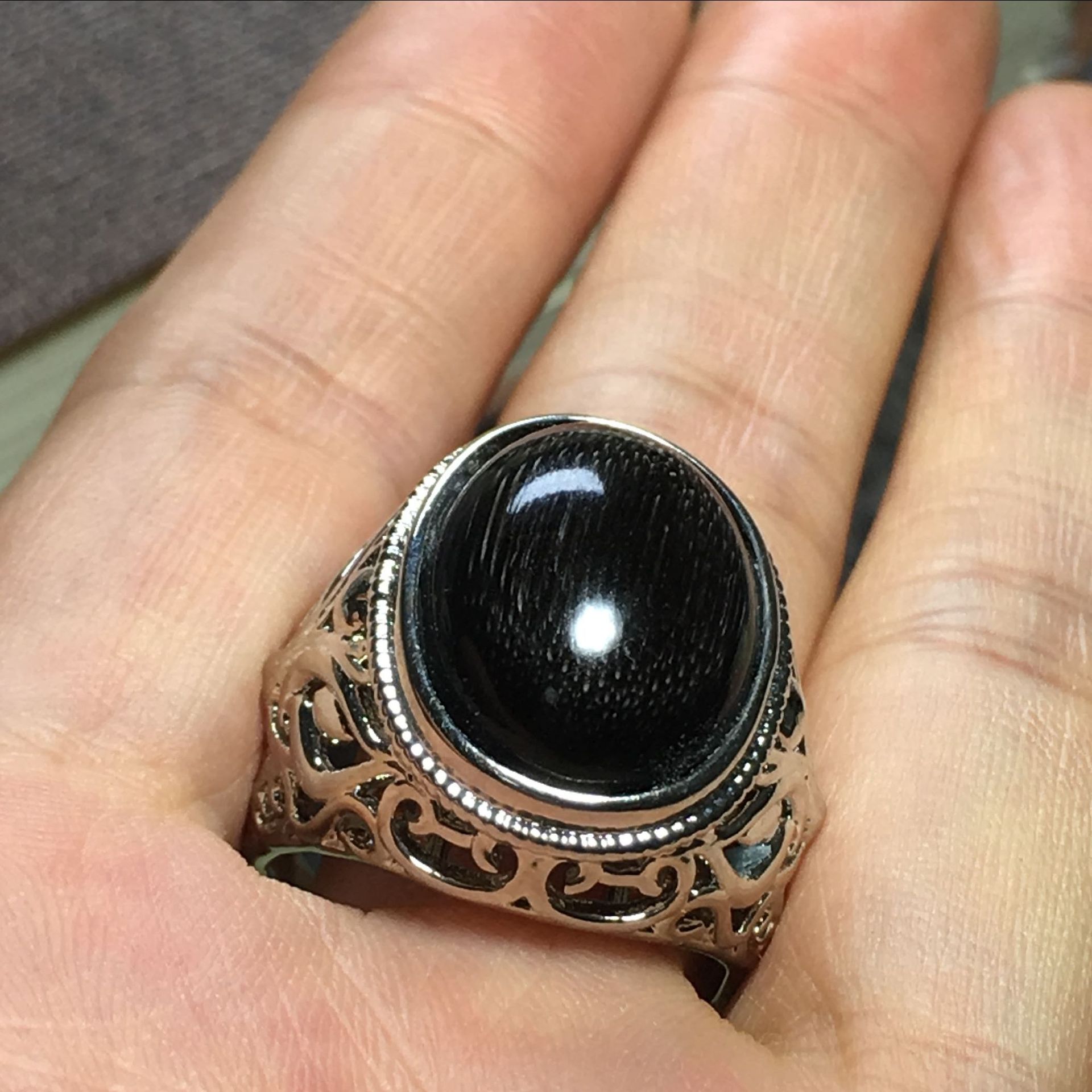 鱼籽纹 戒指 仿犀牛角 纯黑不透男款文玩骨角牙