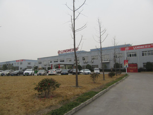 浪莎针织有限公司 位于浙江 义乌市,主营 男袜,女袜,童袜,袜子,内衣