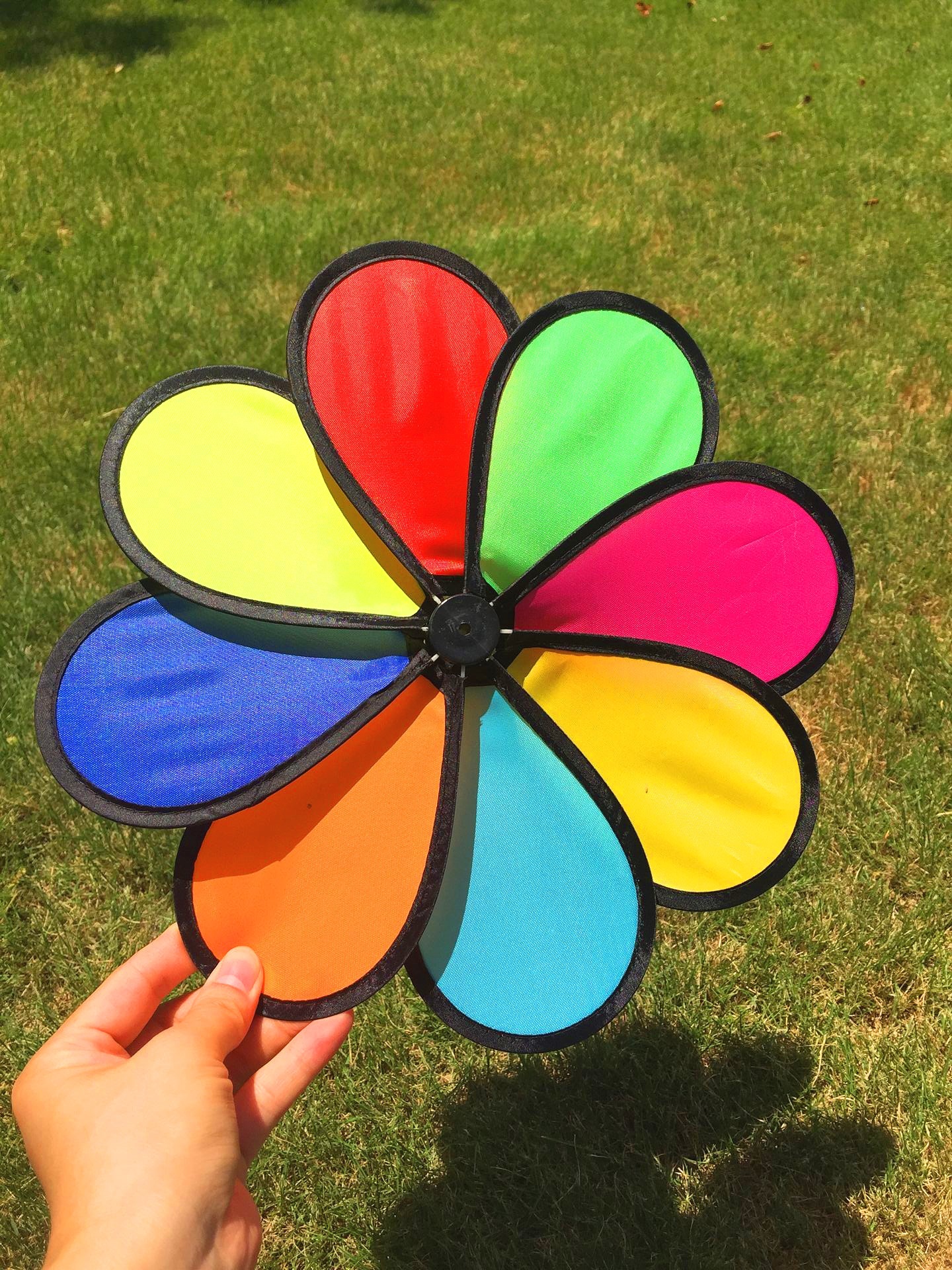 26cm八彩防水牛津布风车玻钎杆户外插地防水防晒广告楼盘装饰礼品