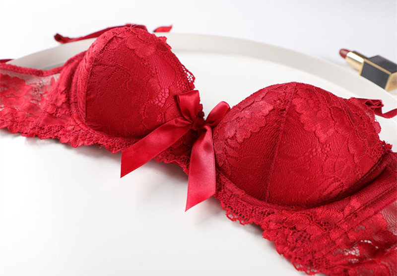 蕾丝半杯文胸聚拢女性感小胸加厚调整型无钢圈本命年红色内衣套装
