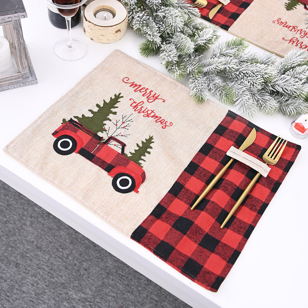 Fashion Christmas Decorations Red and Black Plaid Car Christmas Placemat Cartoon Table Cloth Table Mat Home Dining Table Dress up