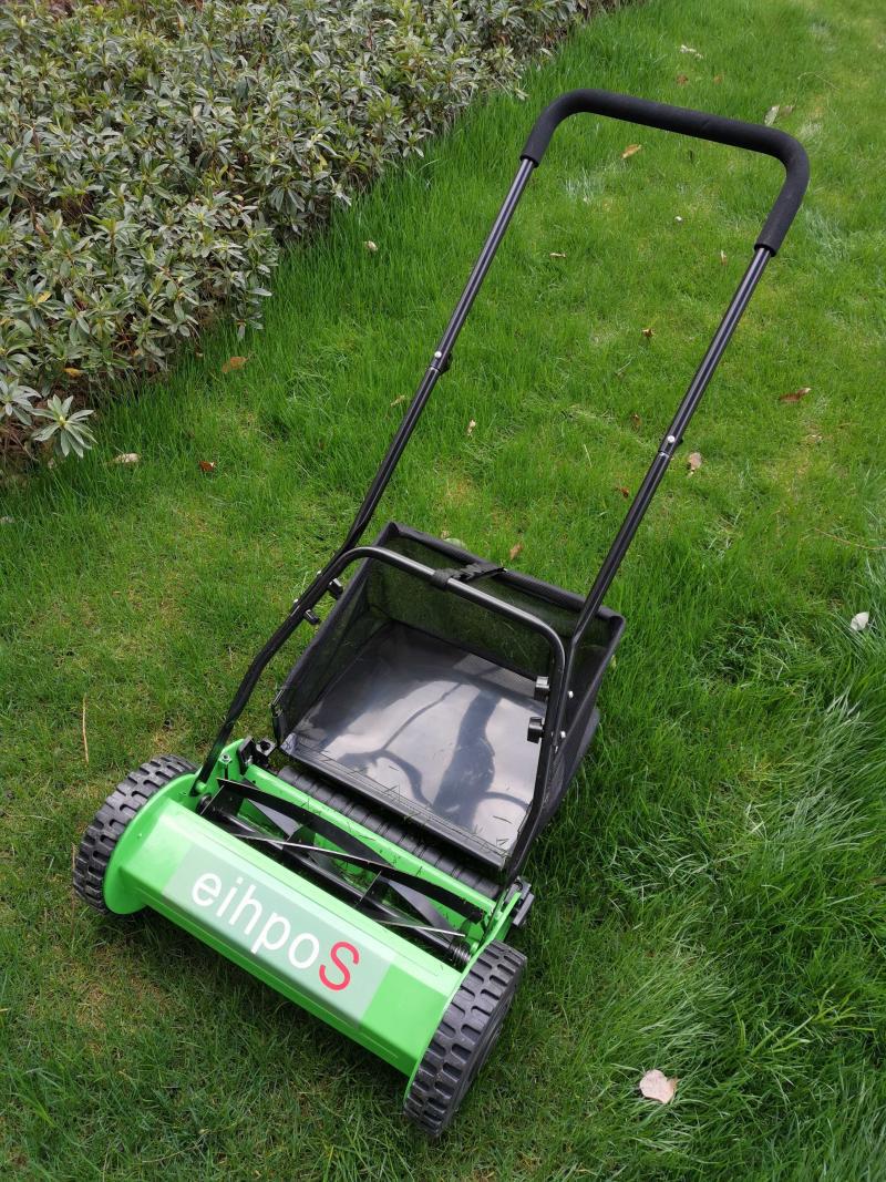 热销12寸割草机家用小型无动力手推别墅小花园艺草坪修剪除草打草