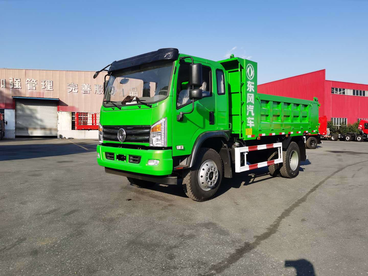 2米4.7米货箱自卸车报价|配置|图片