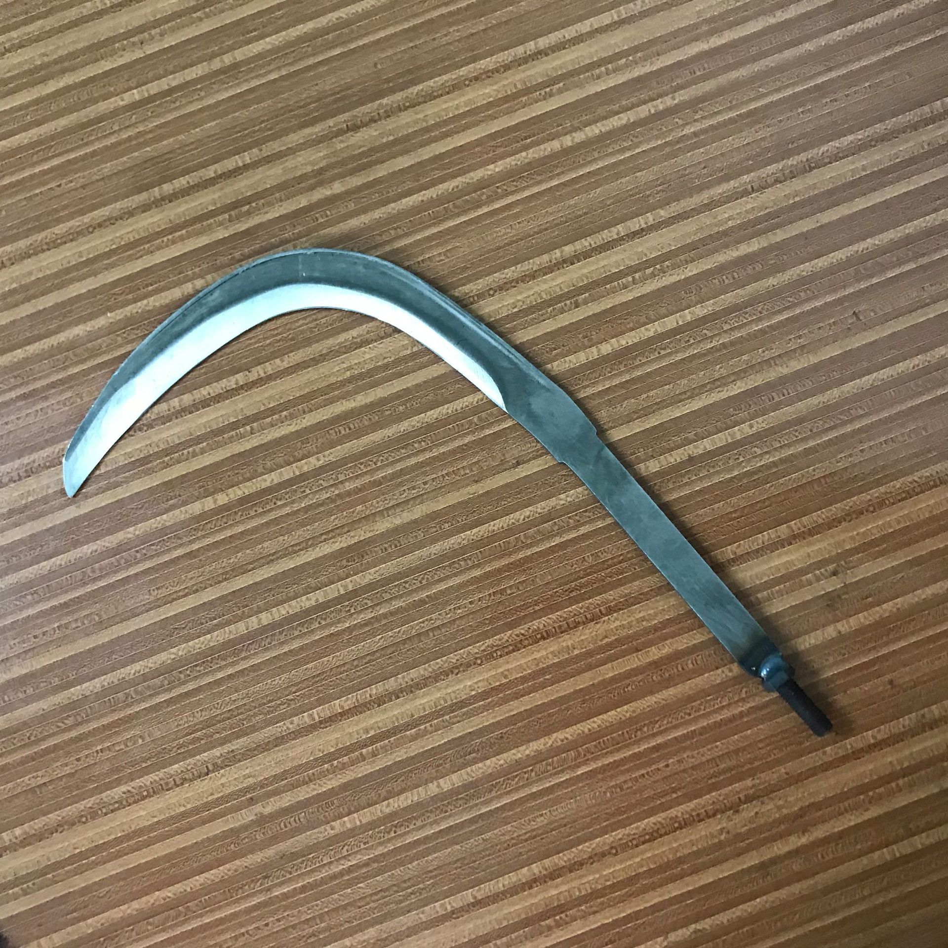 水草镰刀钓鱼锯齿镰刀厂家现货大号弯刀牙刀批发抄网竿镰刀割草刀