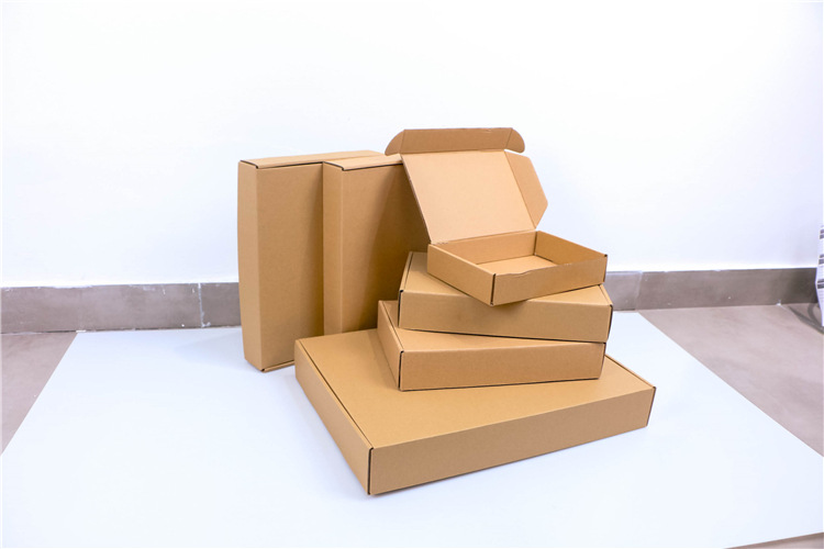 广州包淘邮宝飞机盒批发毛衣服装包装盒印刷图案logo快递打包纸盒