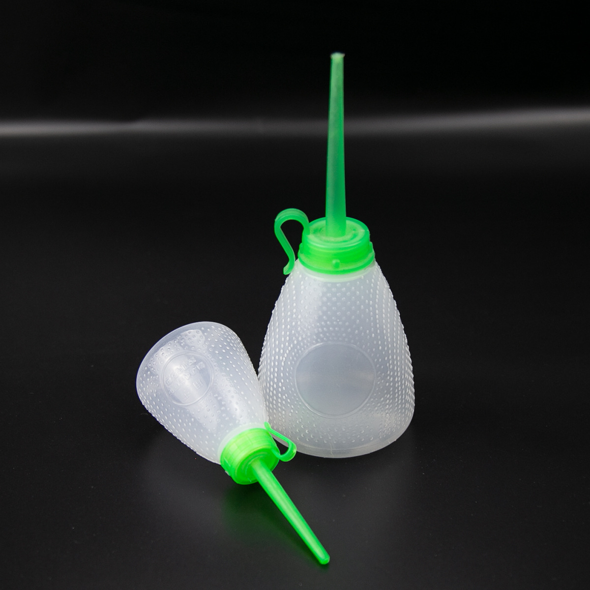 大号油壶塑料油壶工业家用缝纫机油壶尖嘴空油壶150ml