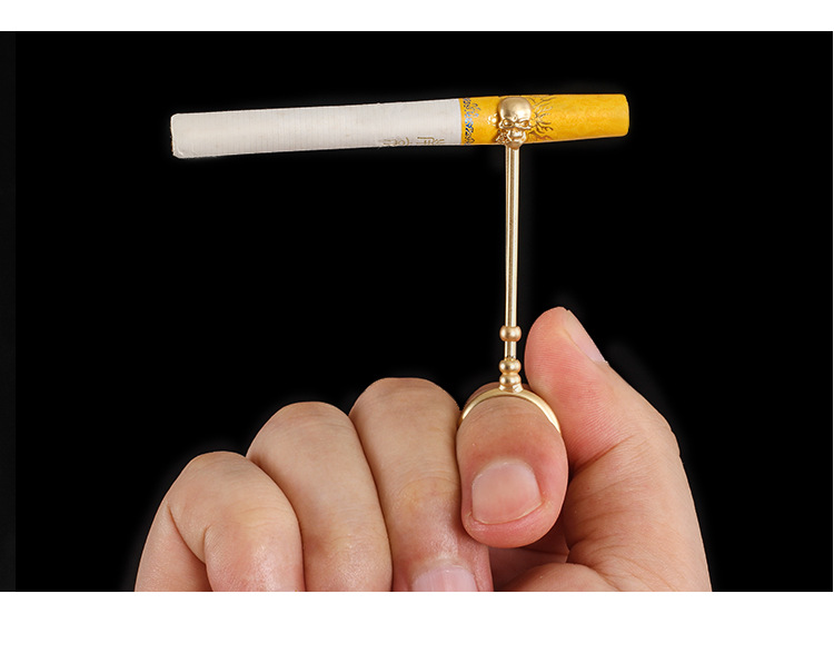 原创设计金色骷髅烟托戒指男士女士通用抽烟指环夹烟器防手指熏黄