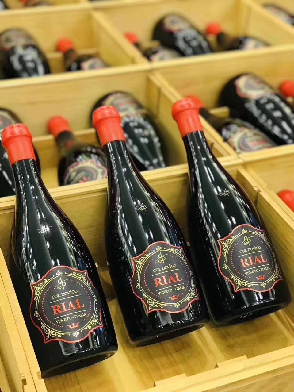 意大利原瓶原装进口红酒,黑爵堡干红葡萄酒,三支装木箱