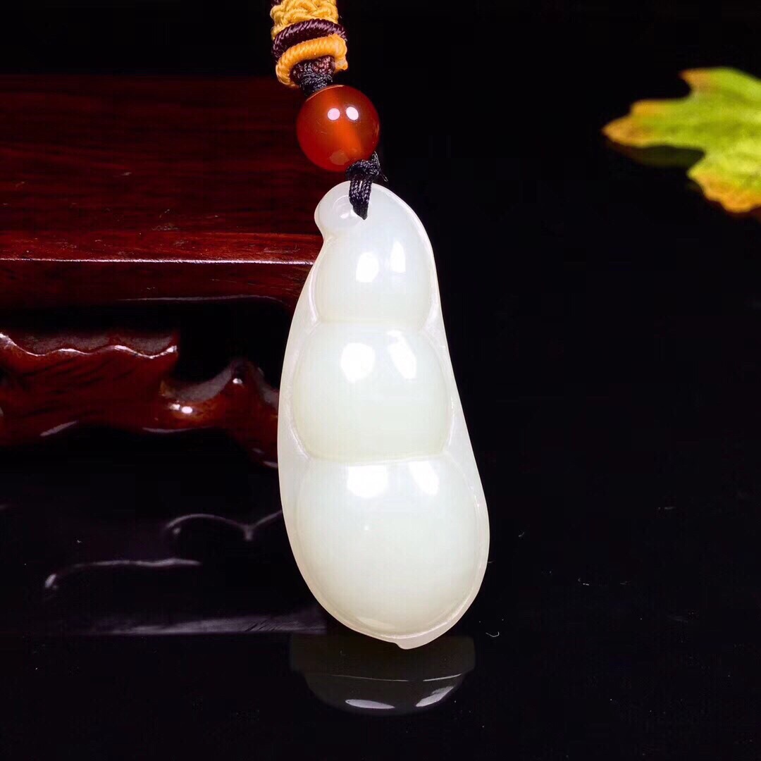 和田玉白玉四季豆吊坠男女玉石项链四季平安玉坠福豆挂件玉佩