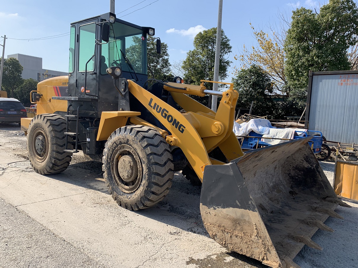 出售龙工lg855n装载机 九成新库存车