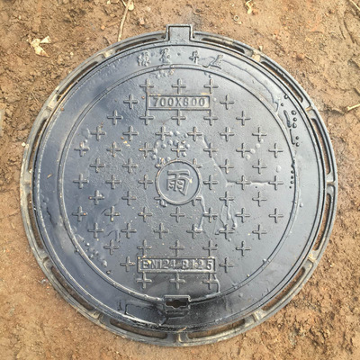 窨井盖批发 球墨铸铁井盖dn700 b125 雨污检修口井盖板