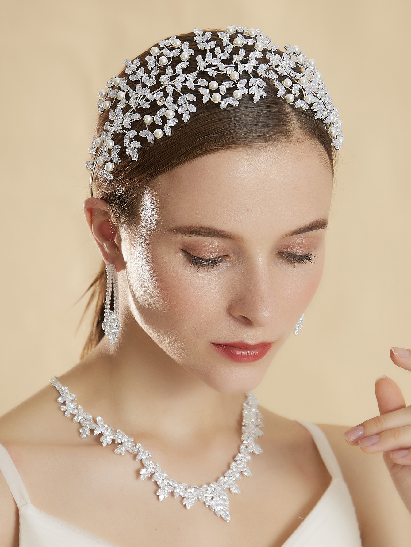 欧美时尚珍珠锆石高档定制发冠巴洛克风婚庆婚纱配饰甜美新娘头饰