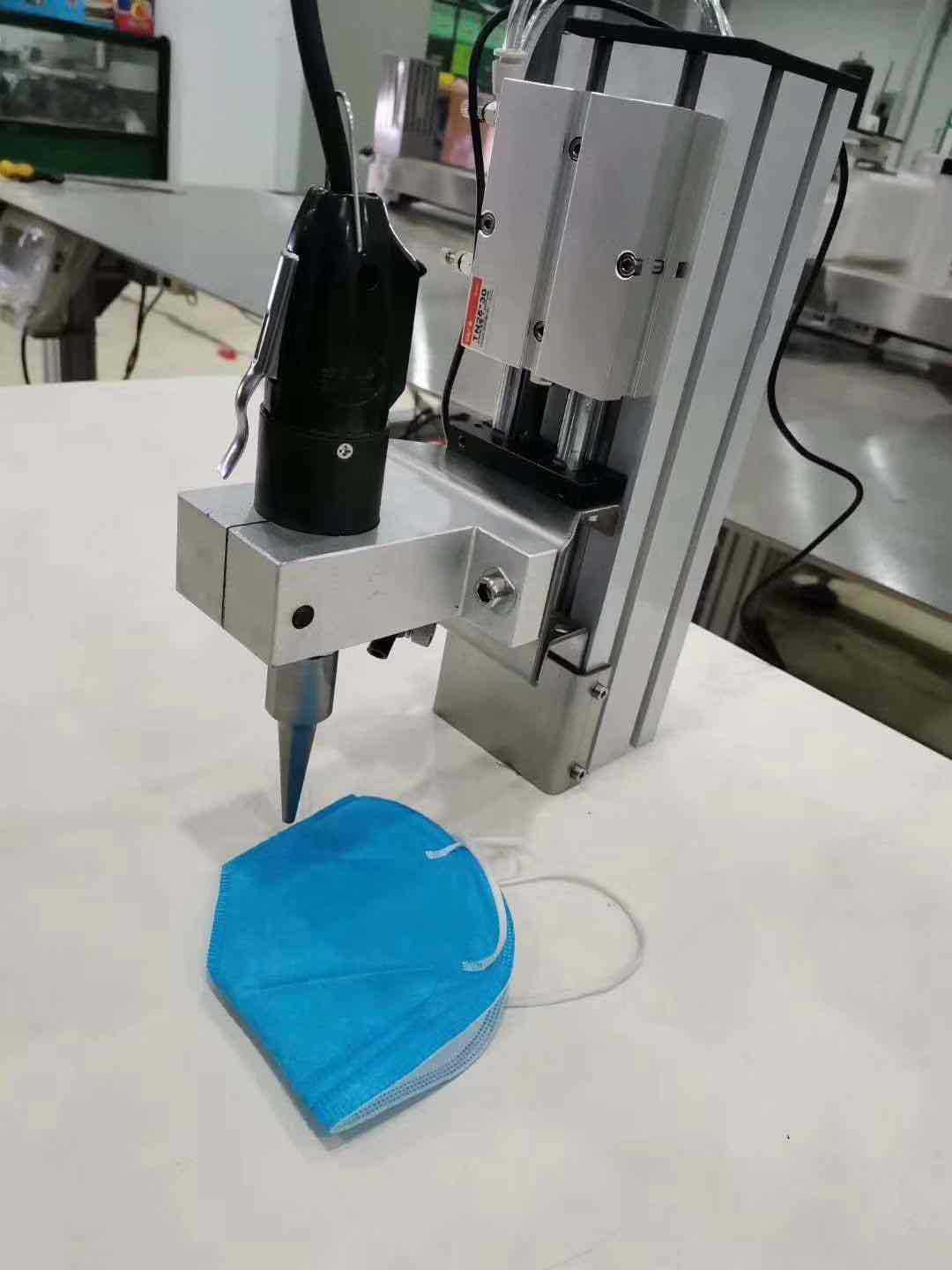 口罩机器 超声波点焊机 口罩绳点焊机 制造口罩机器 防护服压胶机