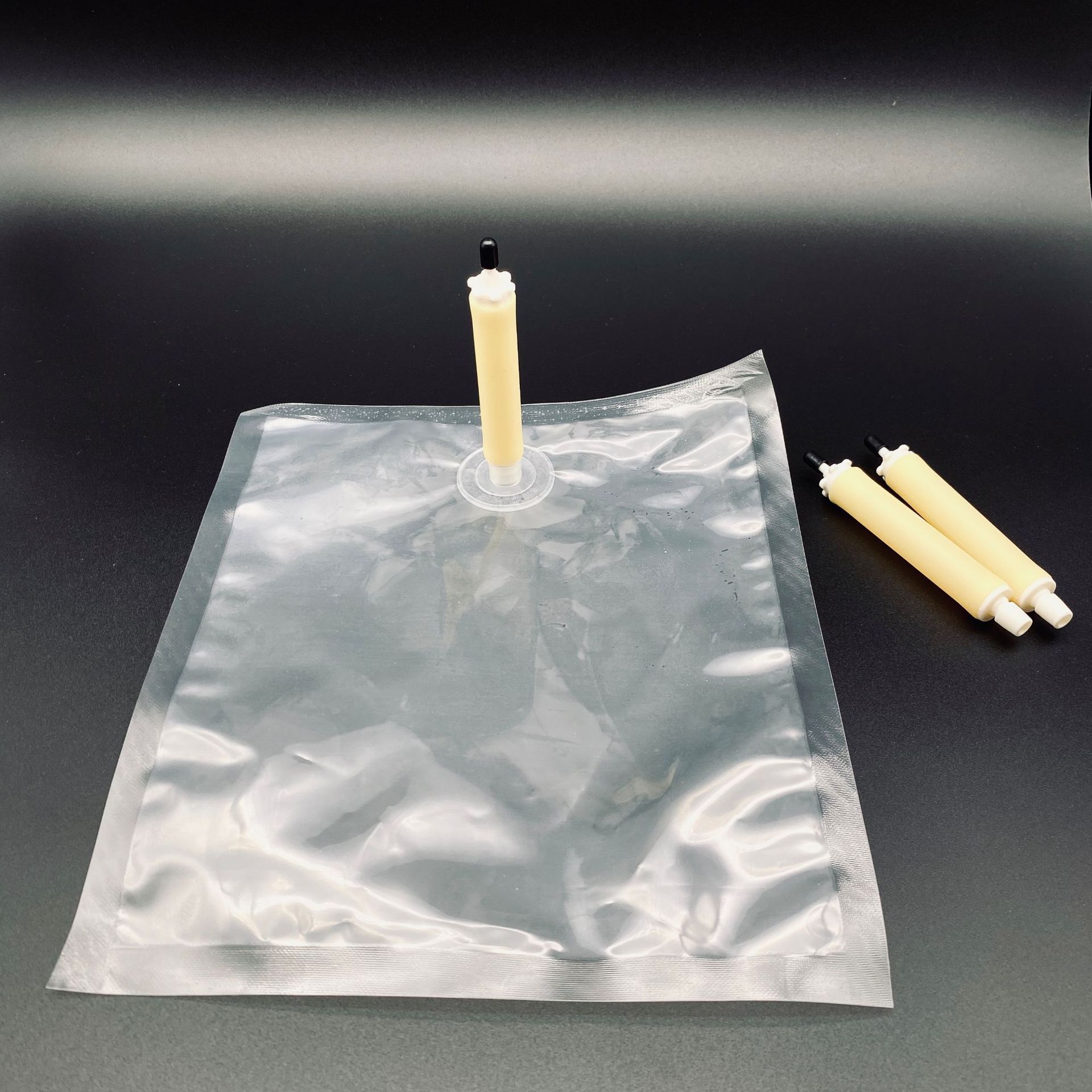 途:液体类包装 保存提示: 干燥通风处? 产品介绍: 皂液袋是一款