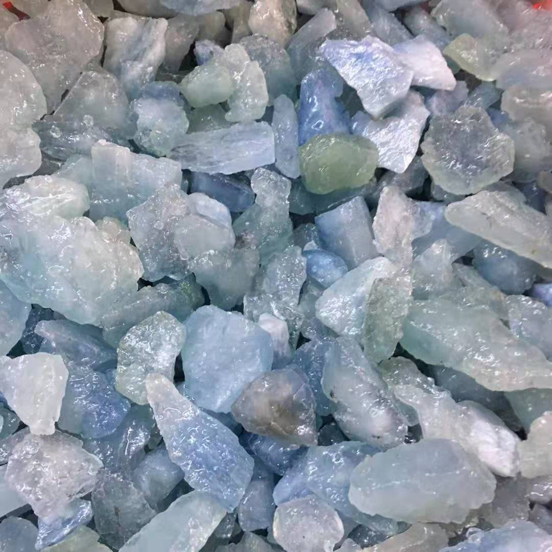 海蓝宝石原矿图片