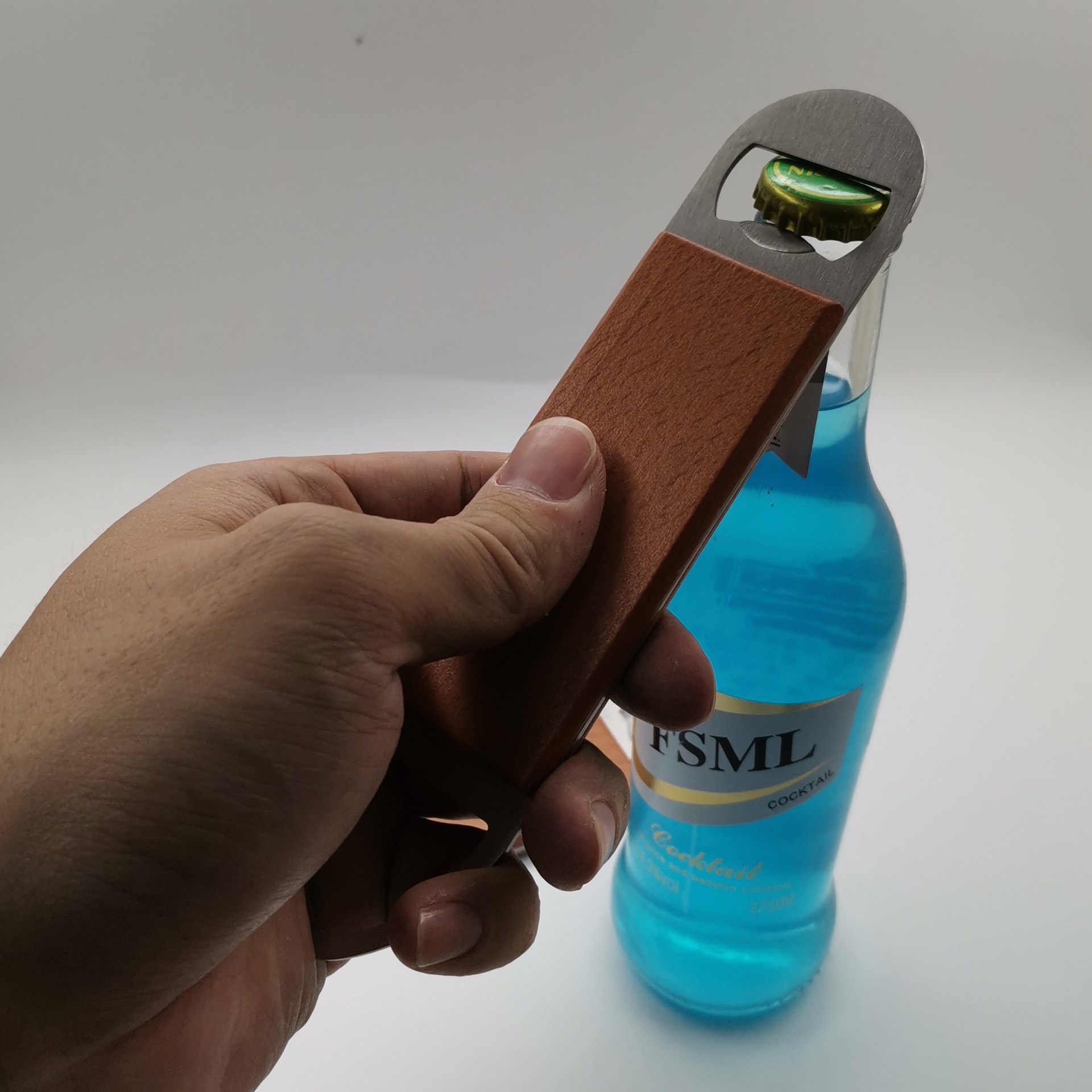 厂家供应现货橡胶木质不锈钢啤酒开瓶器 创意促销礼品啤酒起子