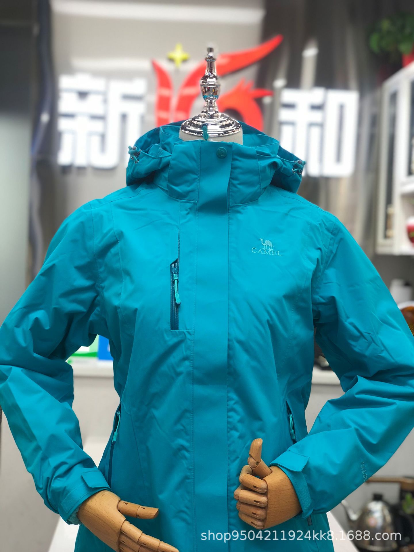 228t尼龙塔丝隆 冲锋衣面料滑雪服户外功能性布料 风衣布料现货
