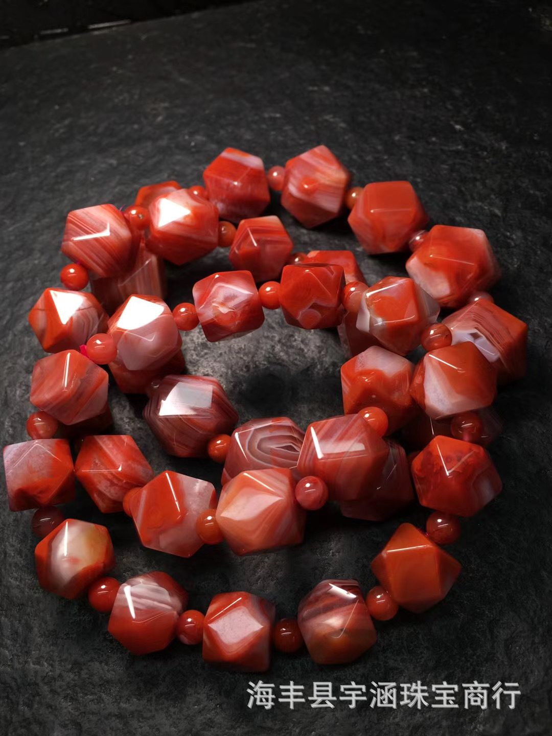 天然南红玛瑙九口料唐八棱单圈手链色鲜干净宇涵珠宝厂家直销批发