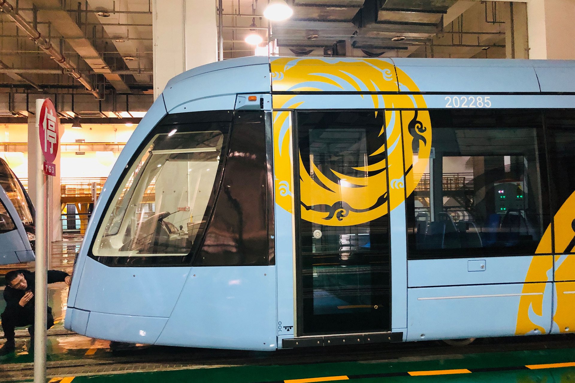 厂家定制巨幅地铁站轨道交通车厢pvc广告写真喷绘防水防晒不脱胶