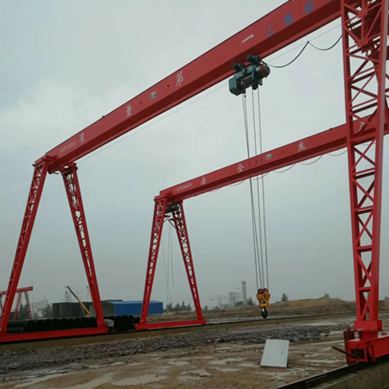式龙门吊图片