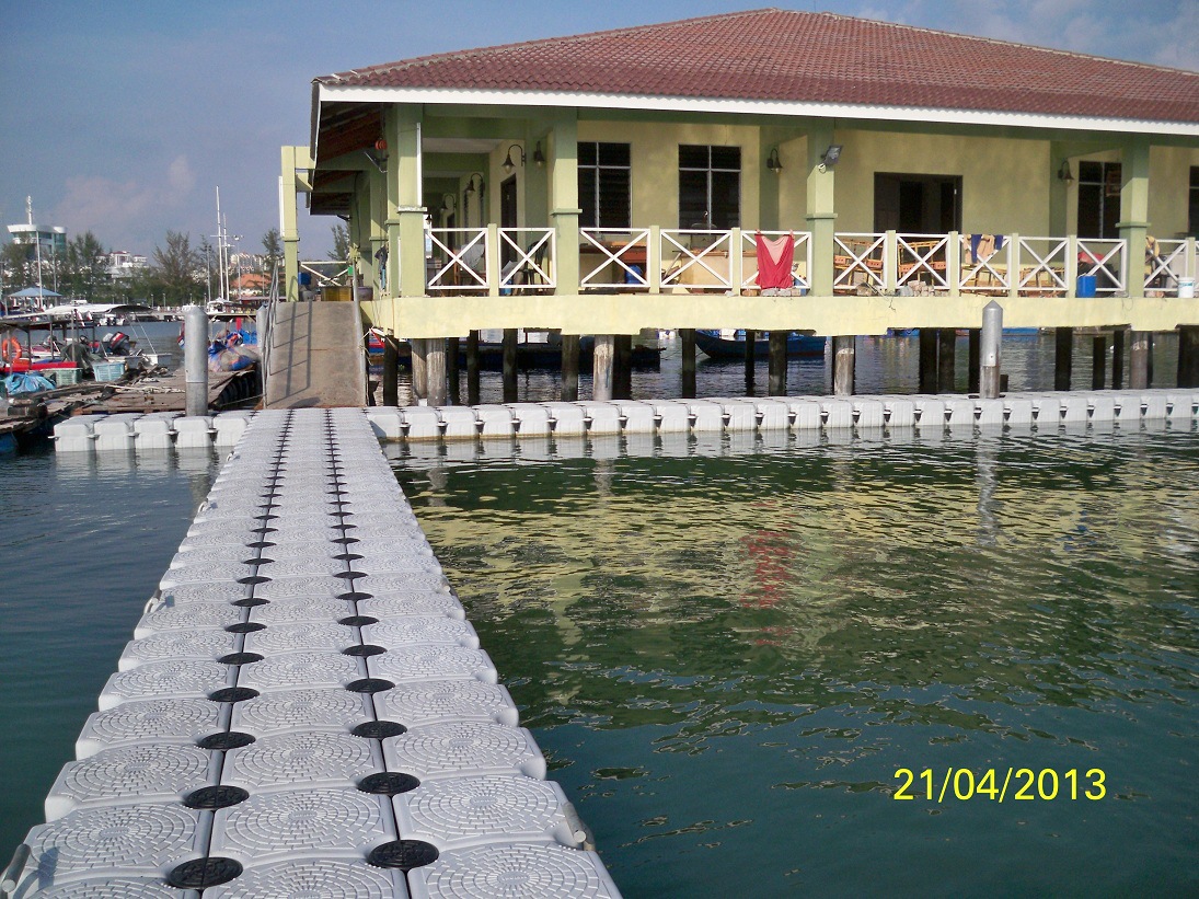 供应pe塑料浮箱 水上房子 船坞 水上平台 水上小屋 水上房屋浮筒