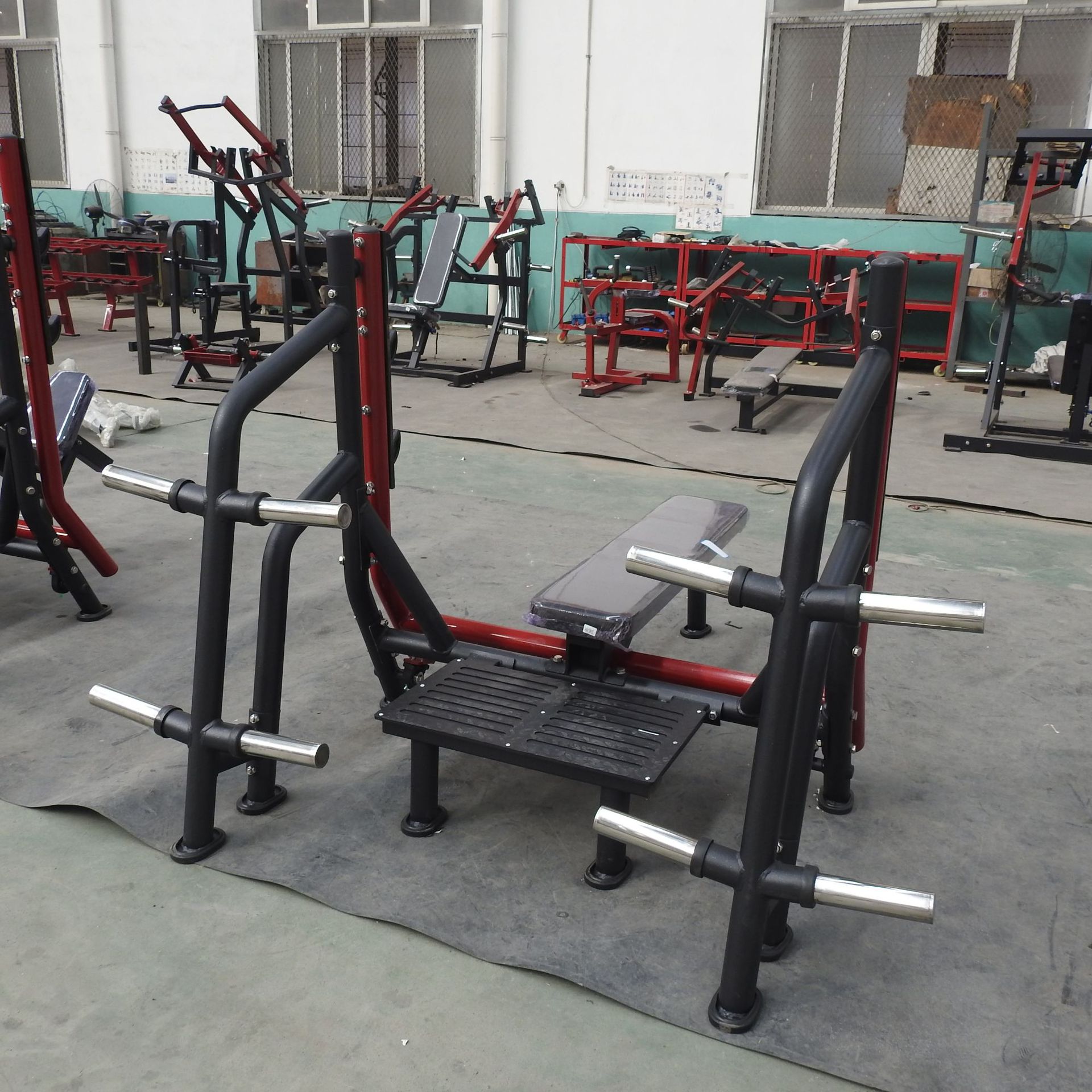 新款圆管平卧推胸训练器 水平推举椅卧推架自由力量推胸健身器材