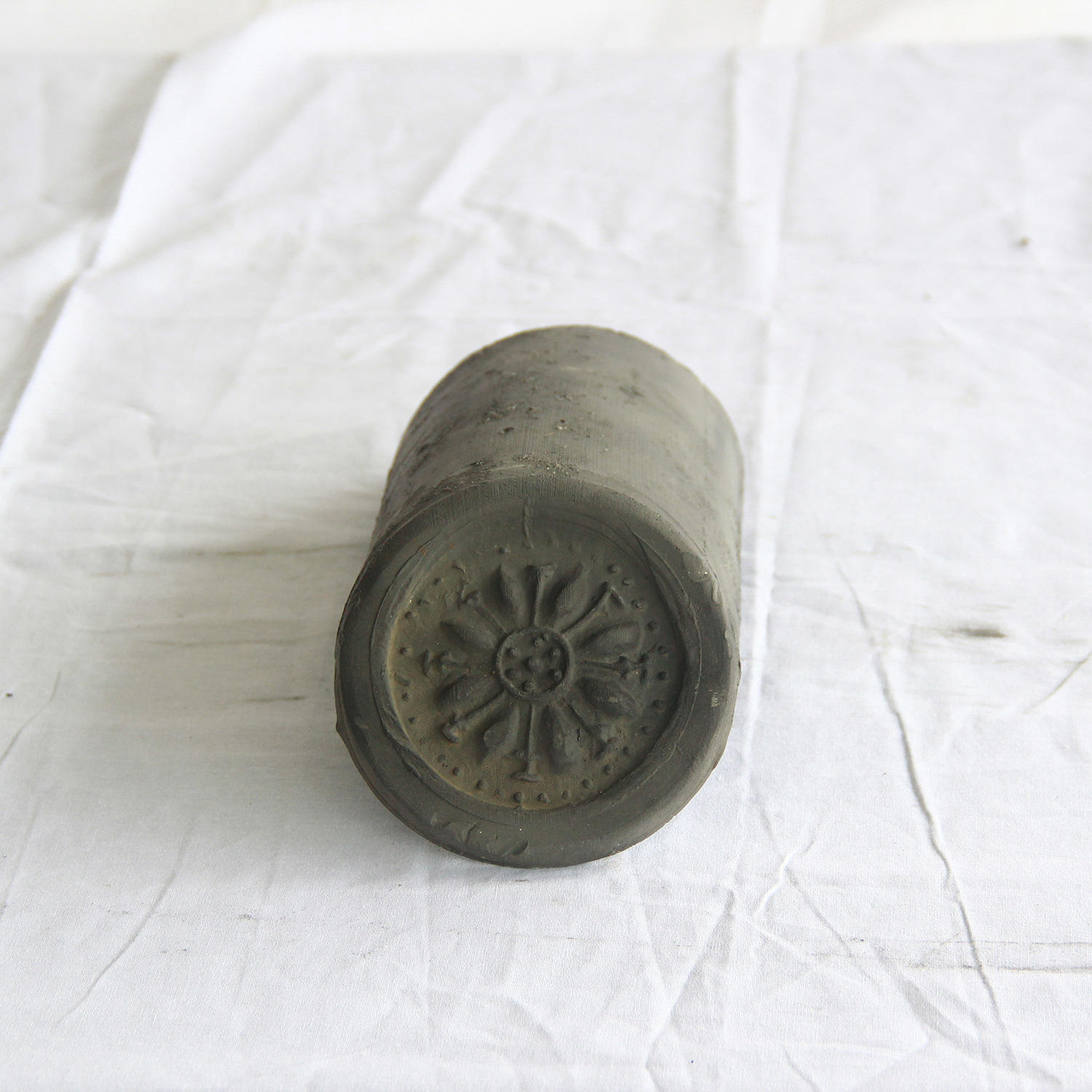 沟沿滴水大量供应各规格小青瓦批发报价旧青瓦出售样瓦免费-询价