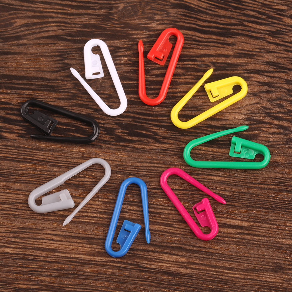 塑料别针 2.3厘米和2厘米 现货供应黑白玫红黄蓝绿色塑料小别针