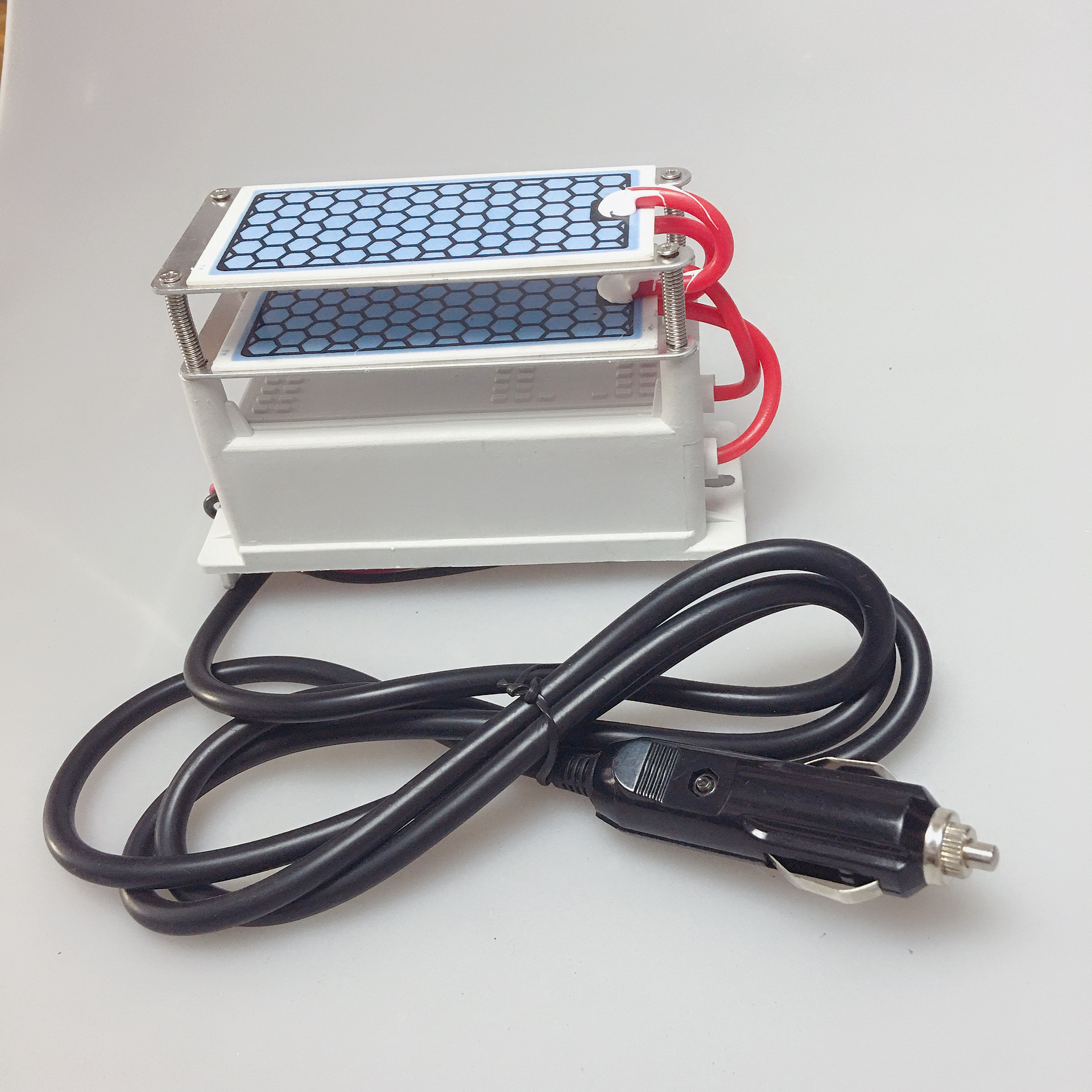 12v车载10g臭氧发生器汽车消毒 家用杀菌臭氧除臭除甲醛异味-阿里巴巴