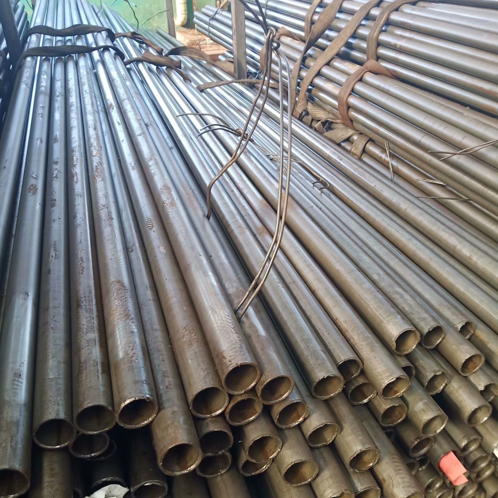 现货供应a3钢管碳素无缝钢管a3精轧钢管冷拉钢管表面光亮精密管